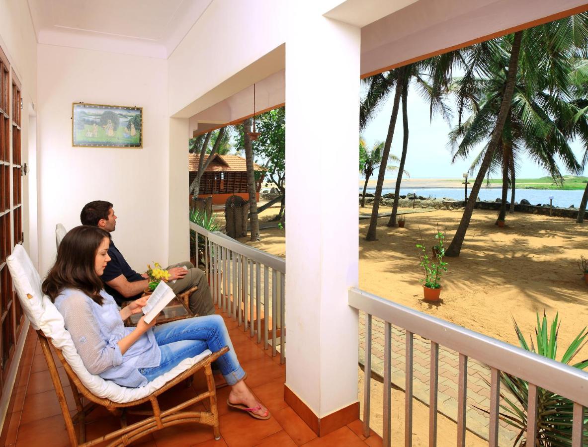 Beach And Lake Ayurvedic Resort, Kovalam Esterno foto